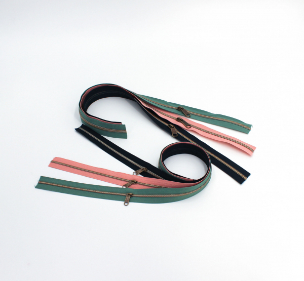 Endlosreißverschluss- Set metallisiert nachtblau, dusty rose, dusty emerald/messing-antik (6 x 50 cm)